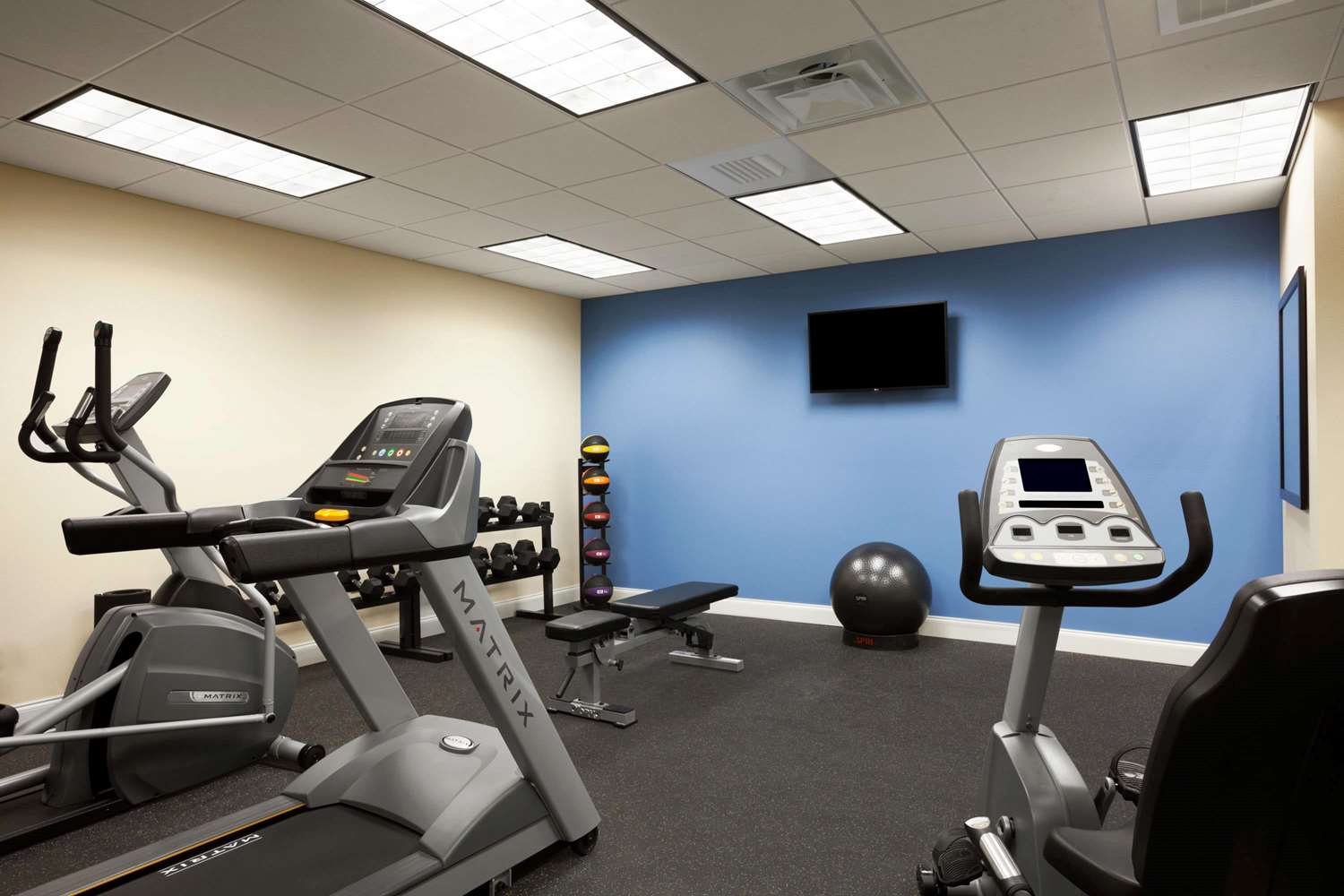 Sleep Inn & Suites Altoona North 14/25