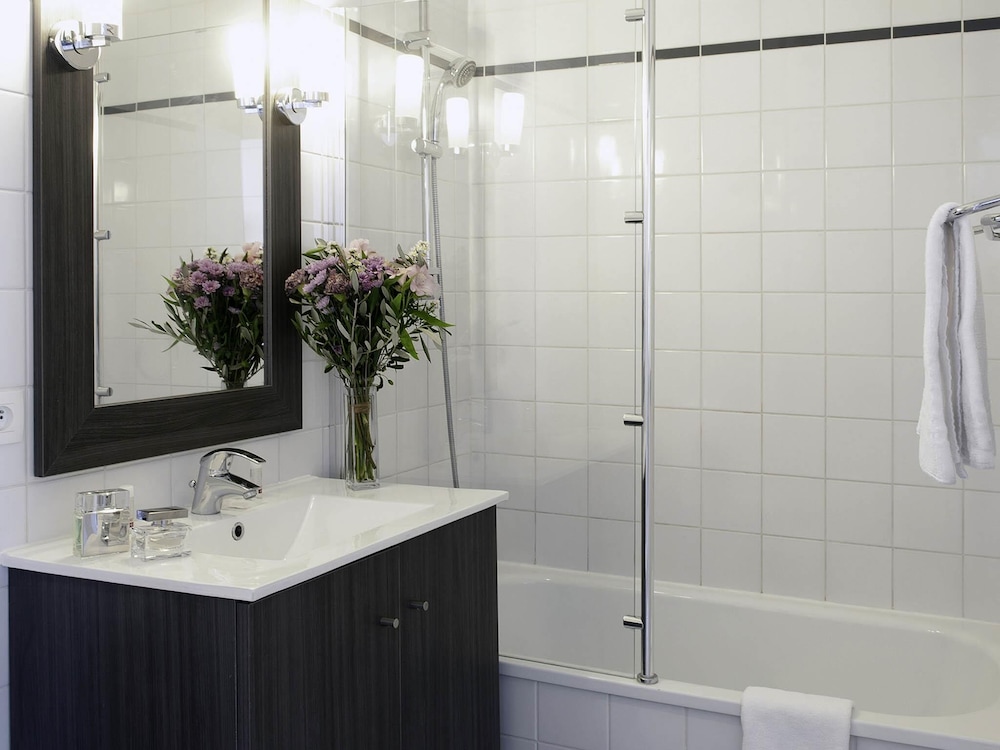 Adagio Access Bordeaux Rodesse 32/32