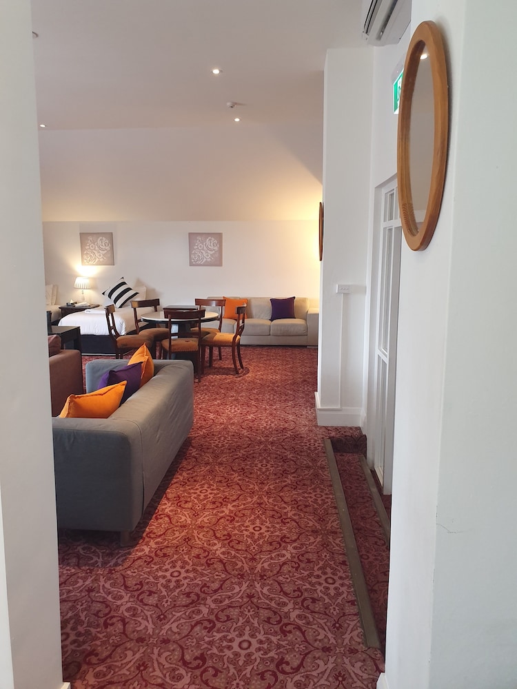 Hotel Blue and Cottages Katoomba 56/76