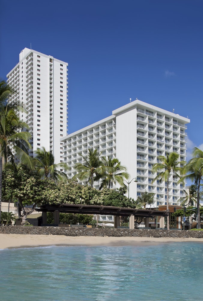 Alohilani Resort Waikiki Beach 65/67