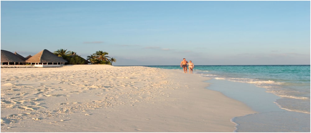 Angaga Island Resort And Spa 40/57