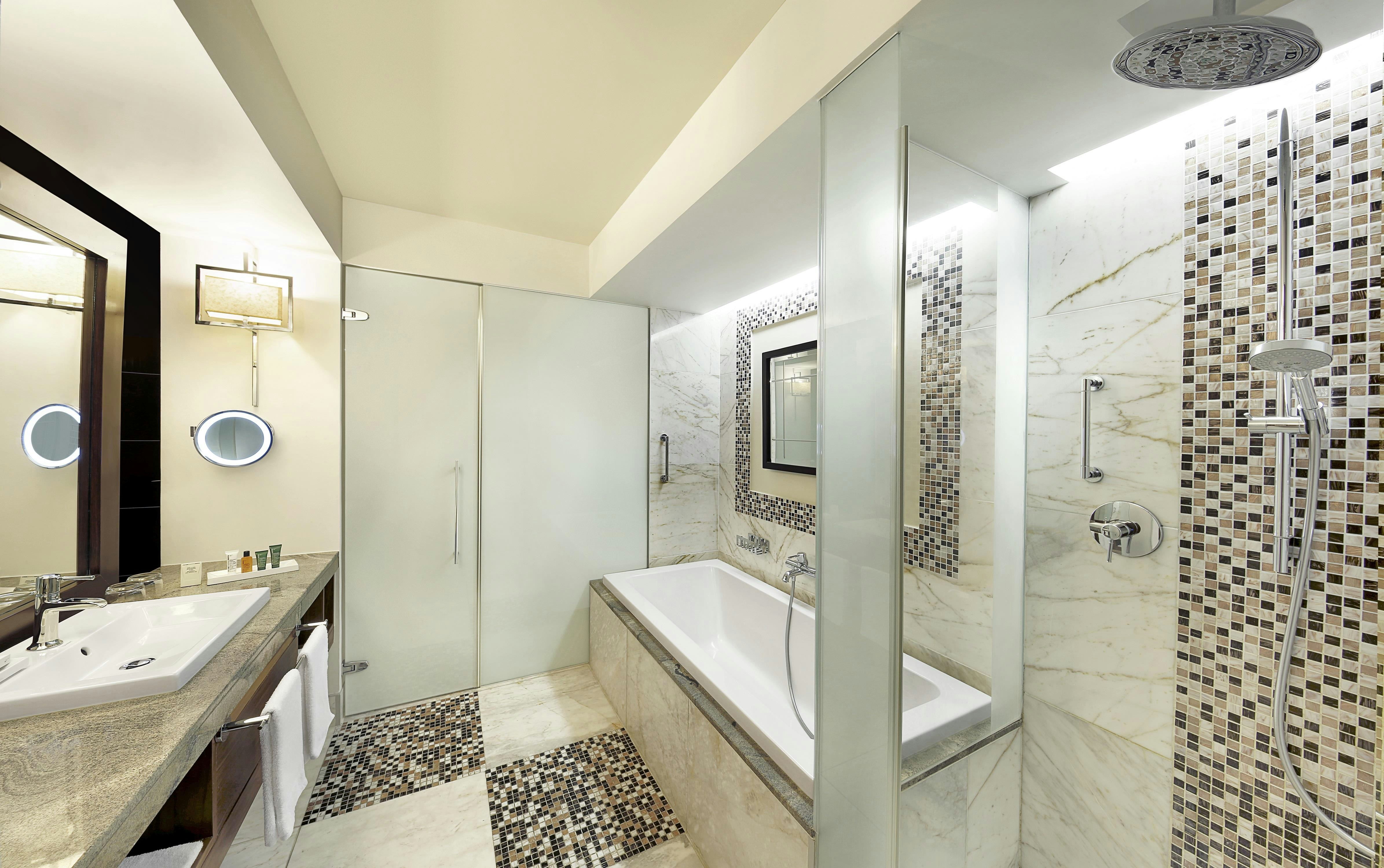 Executive, King Bed, Private Garden