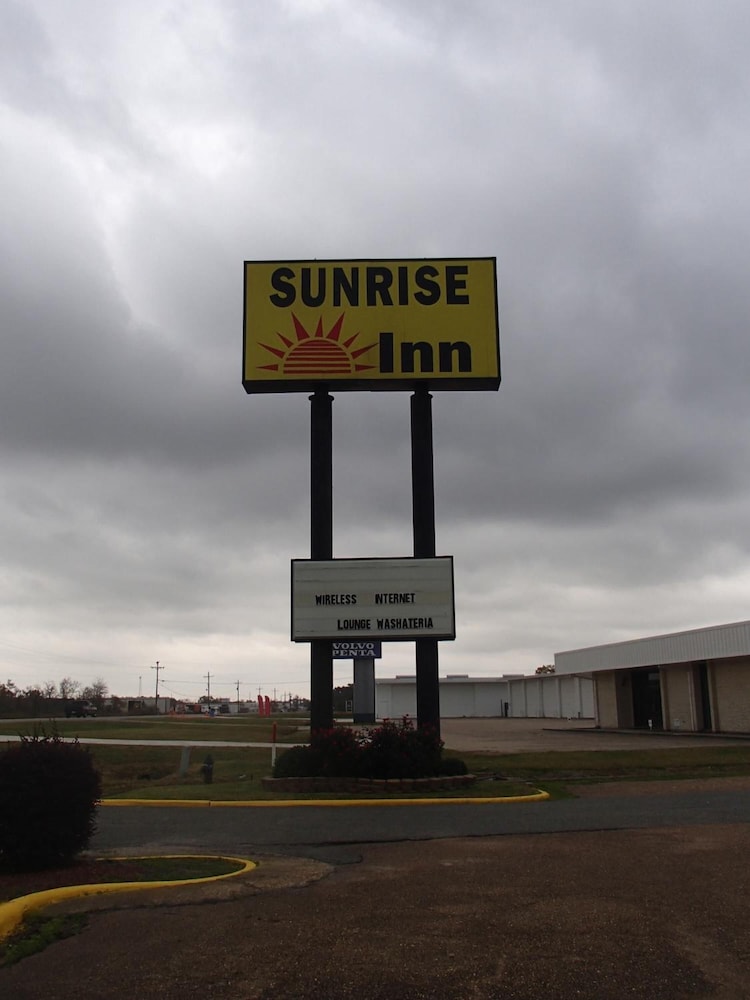Sunrise Inn 35/37