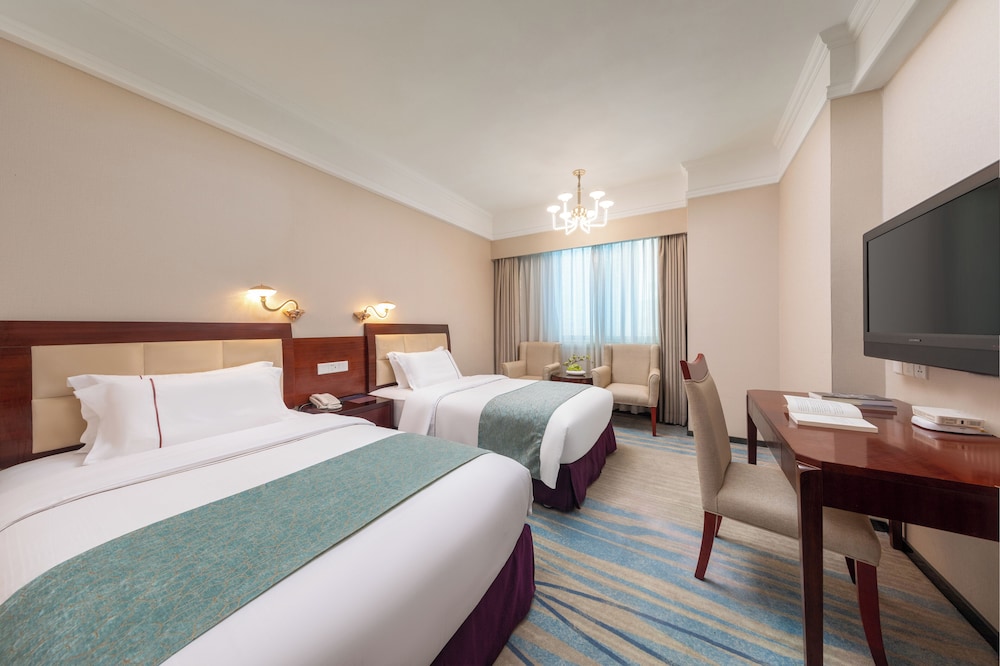 Haijun Hotel 20/50