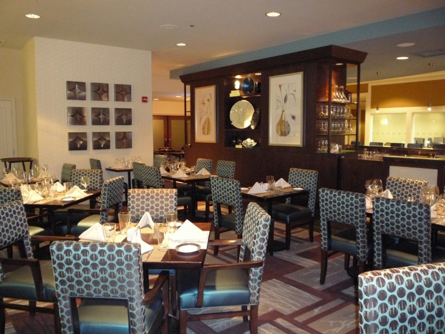 Doubletree Hotel Chicago O Hare Airport Rosemont 56/85
