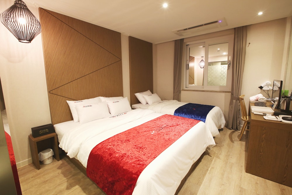 Jeju Lux Hotel 9/22
