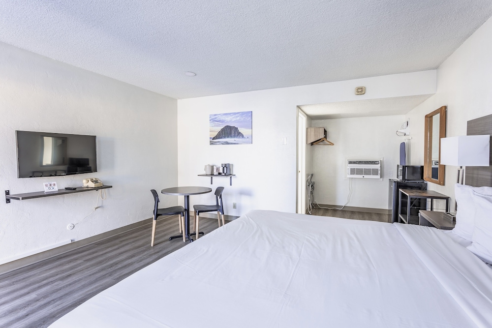 Coastal Breeze Inn Morro Bay Ca 24/47