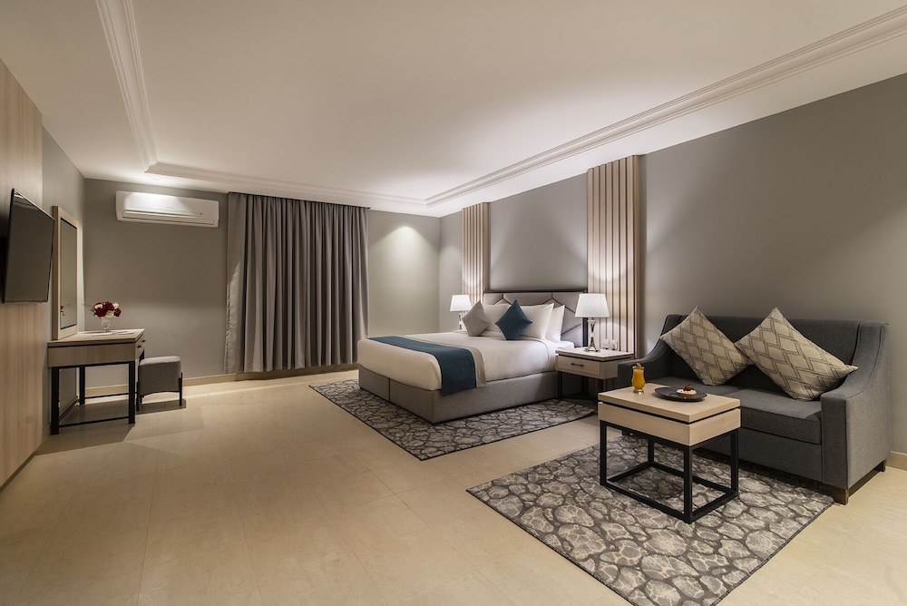 فندق انالة تبوك(Enala Hotel Apartments- Tabuk) 13/33