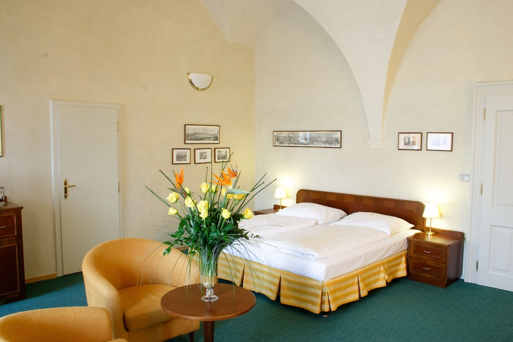 Hotel Adalbert 25/69