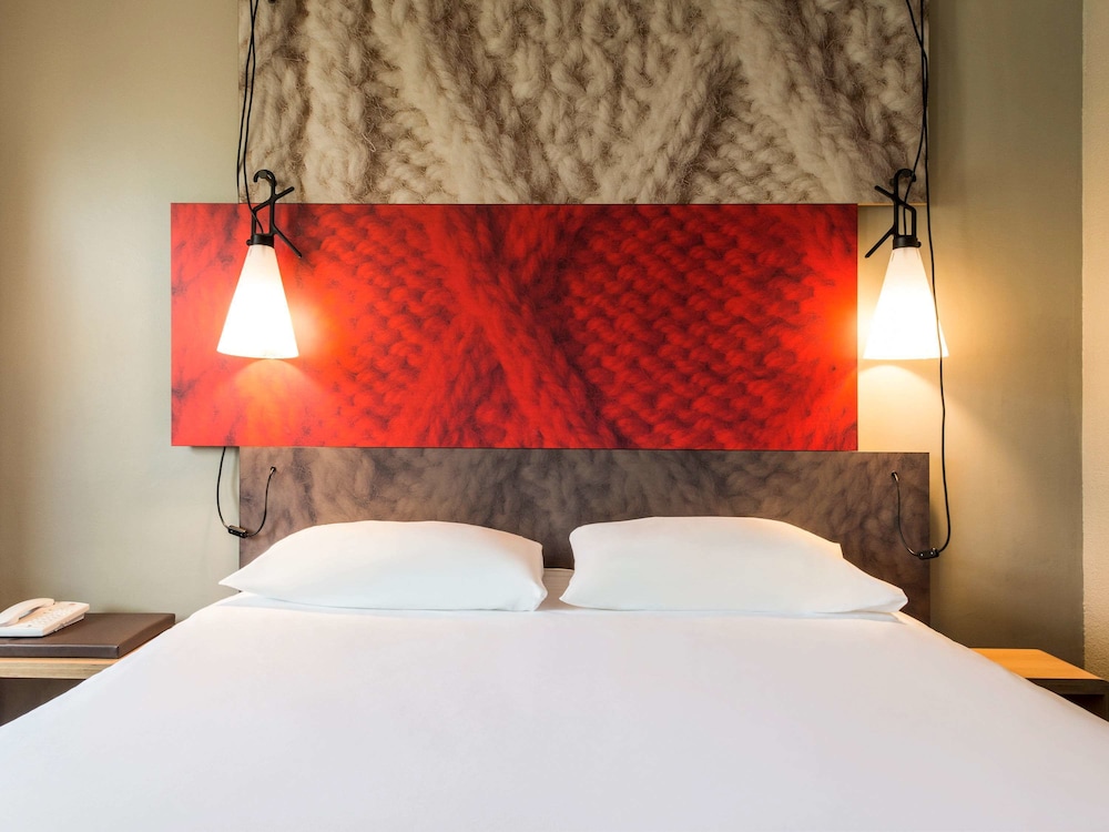 ibis Cognac Centre 13/53