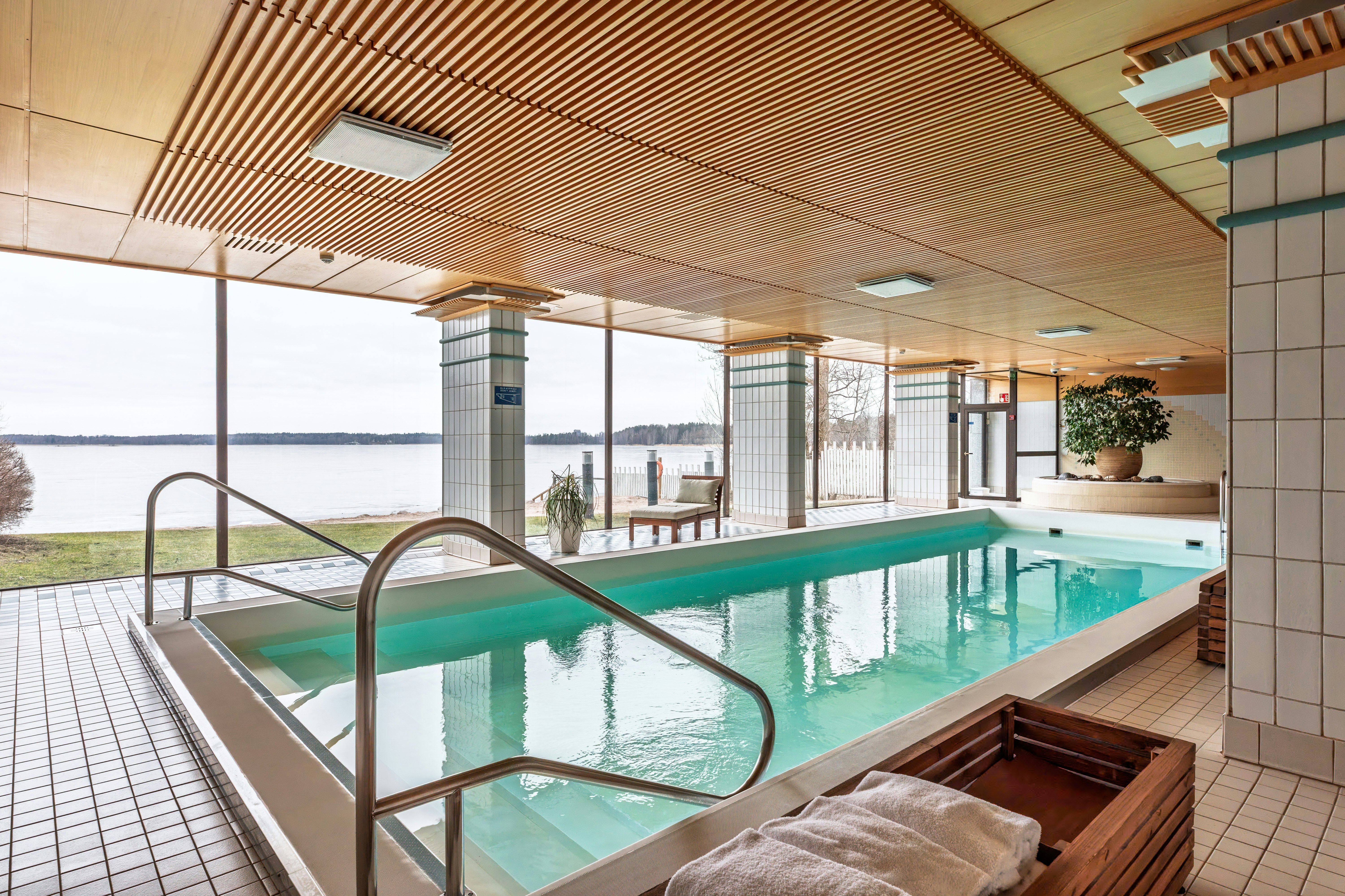Hilton Helsinki Kalastajatorppa 23/59