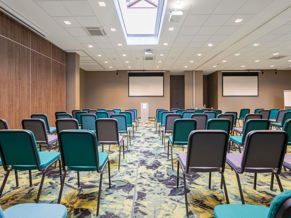 MERCURE JELENIA GORA 40/50