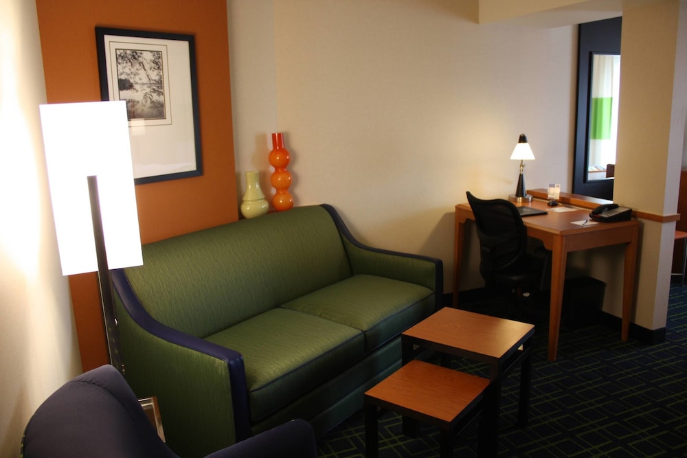 Fairfield Inn Suites By Marriott Morgantown 19/32