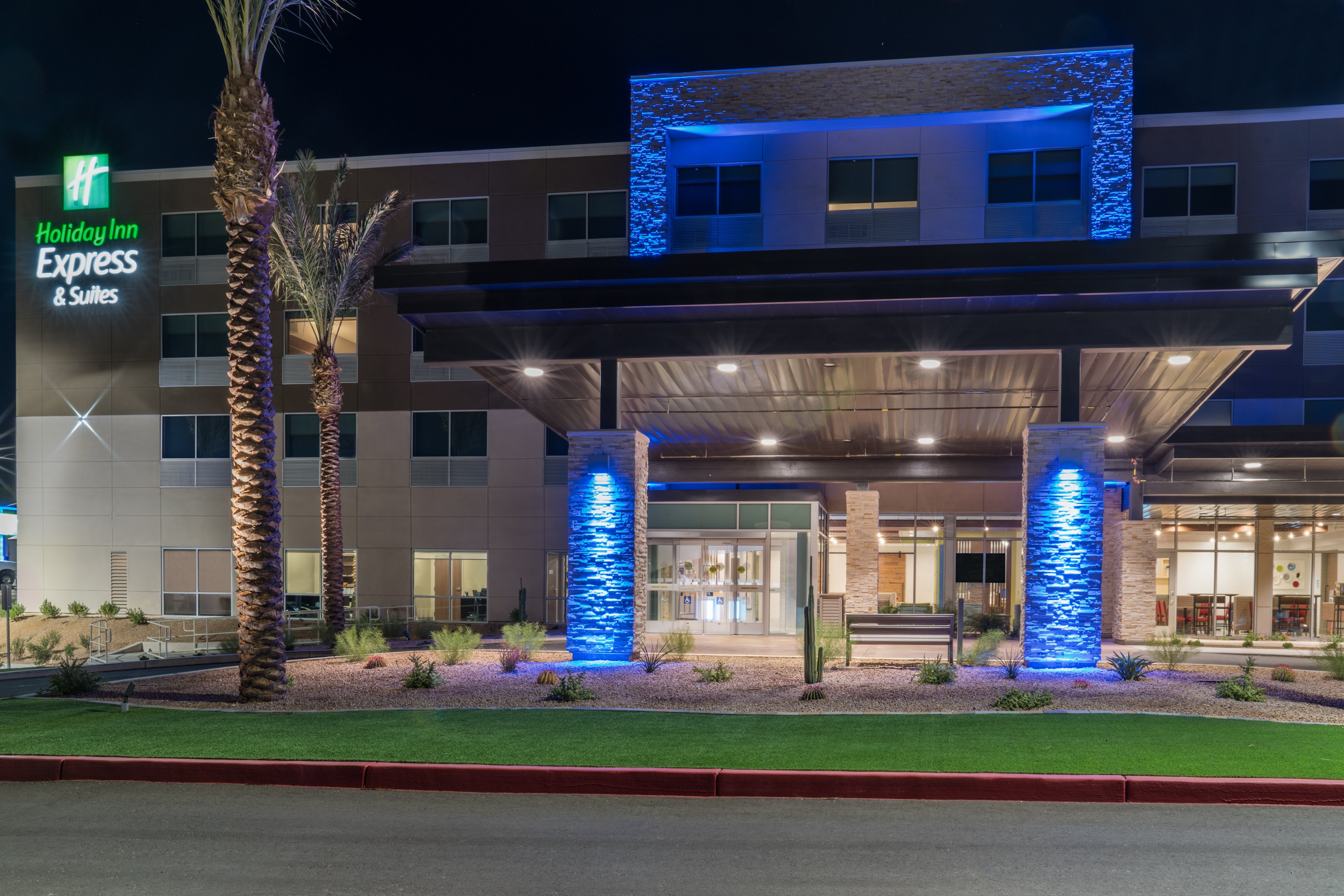 Holiday Inn Express & Suites Lake Havasu - London Bridge 4/63