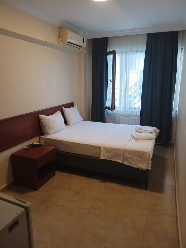 Sah Hotel 7/58