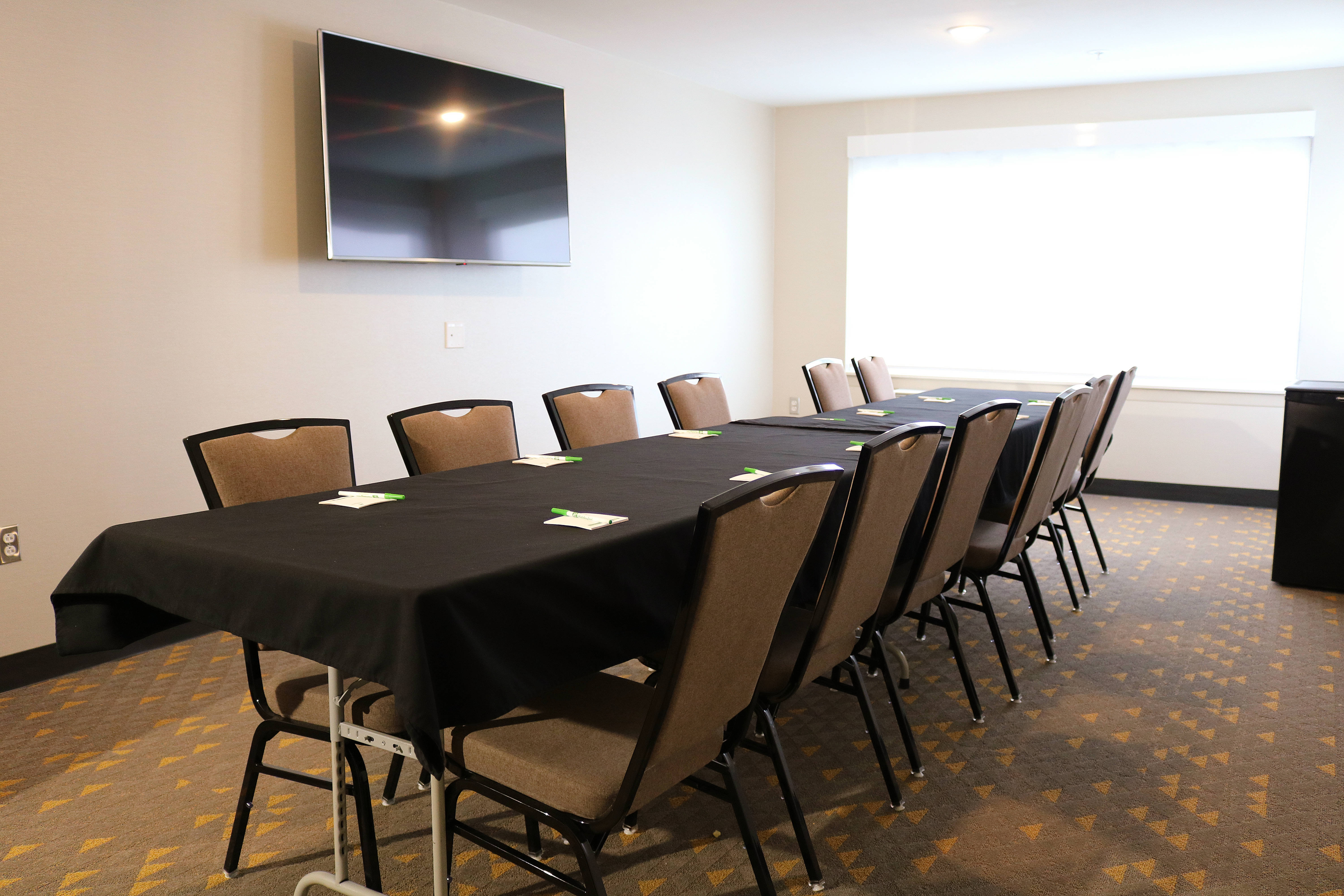 Holiday Inn Jonesboro 38/50