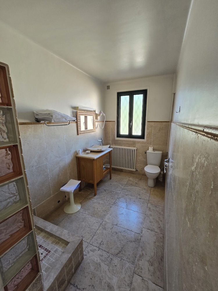 Auberge Les Arômes 21/45