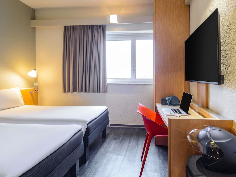 Ibis Milano Centro 19/77