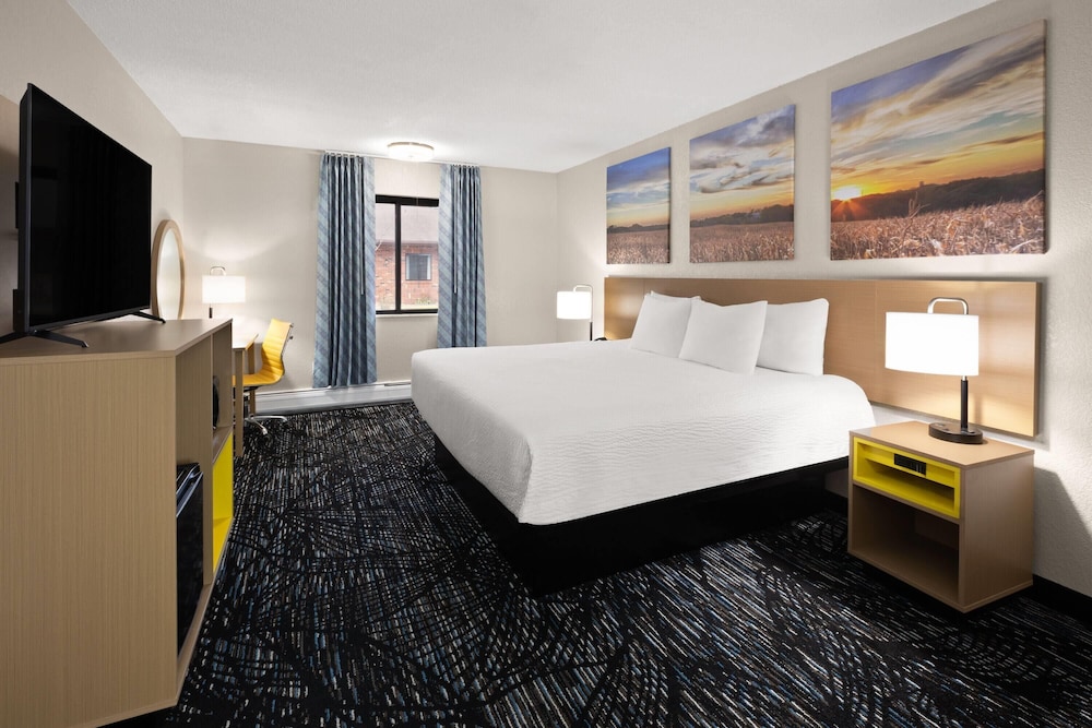 Days Inn by Wyndham Bad Axe 17/55
