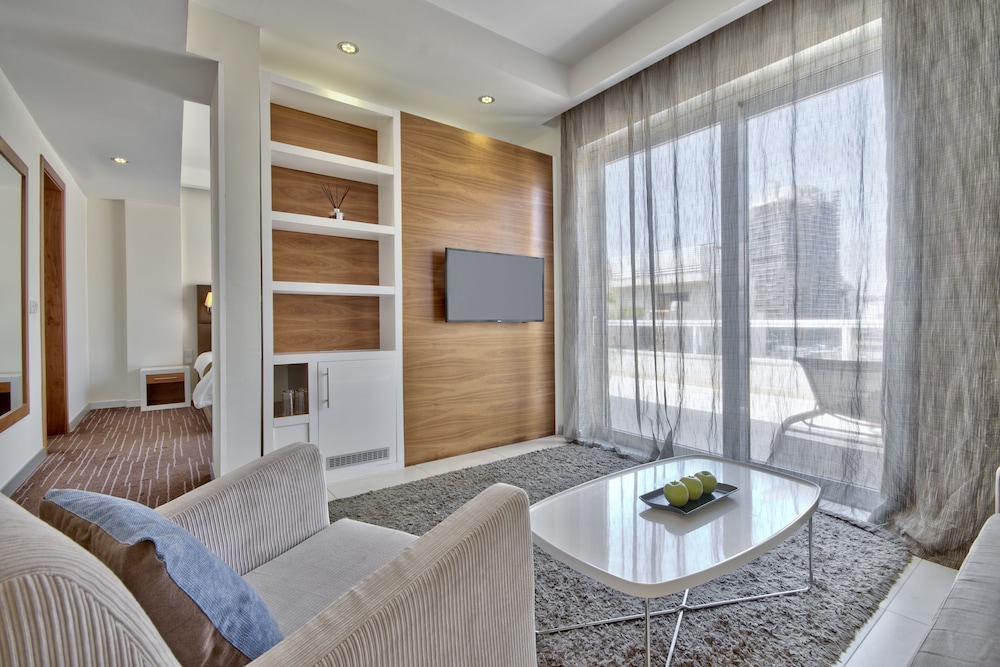 The George Urban Boutique Hotel St Julians 48/78