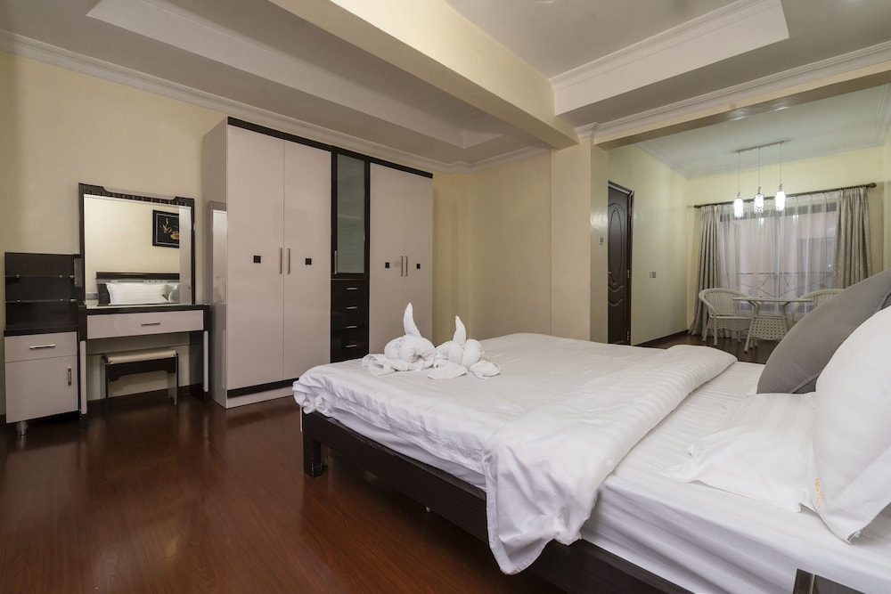 Eldon Suites Apartments 23/34