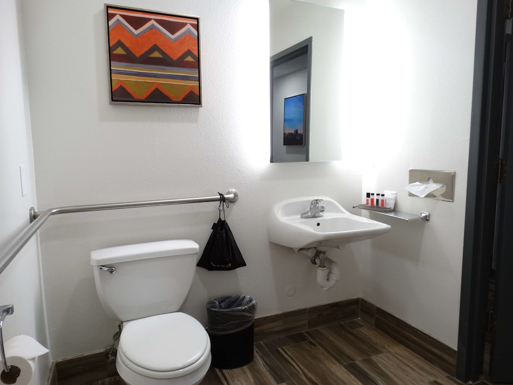 Best Western Plus Yuma Foothills Inn & Suites 14/41