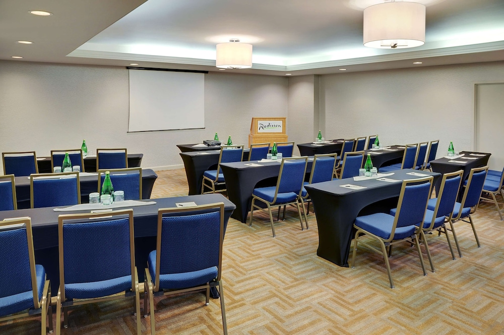 Courtyard by Marriott Kitchener 44/52