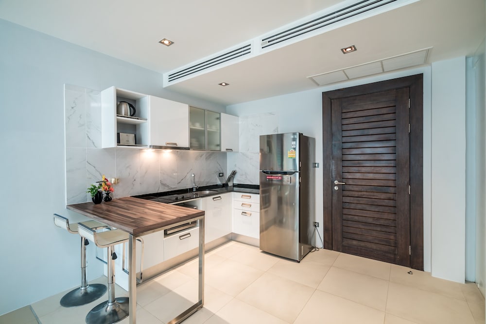 Emerald Terrace Condominium Resort 10/71