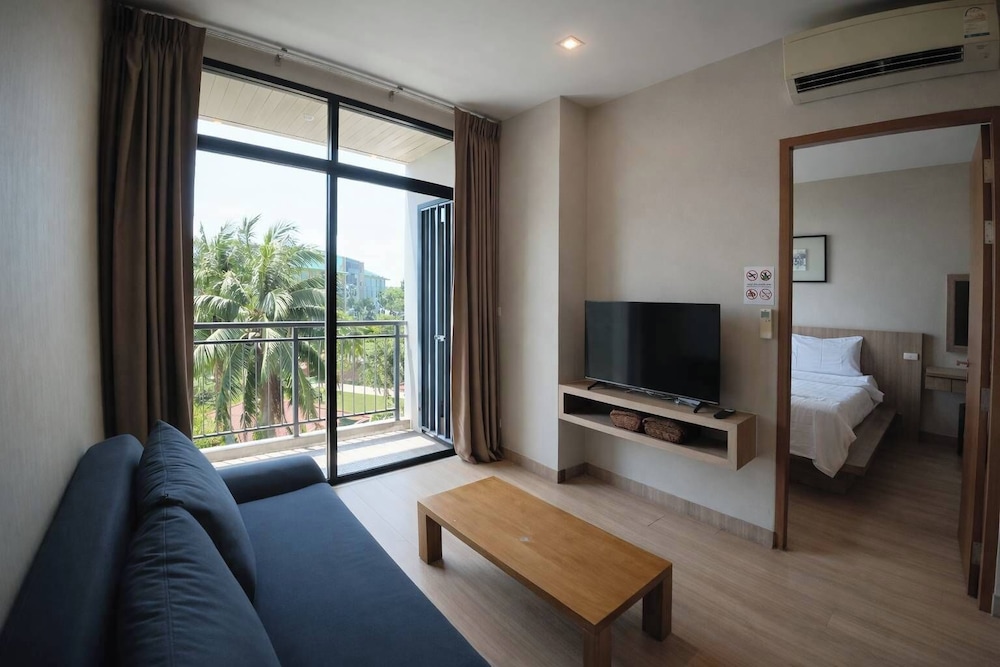 Sugar Palm Residence 48/57