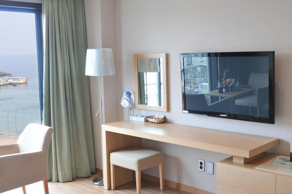 Song Jung Hotel 17/25