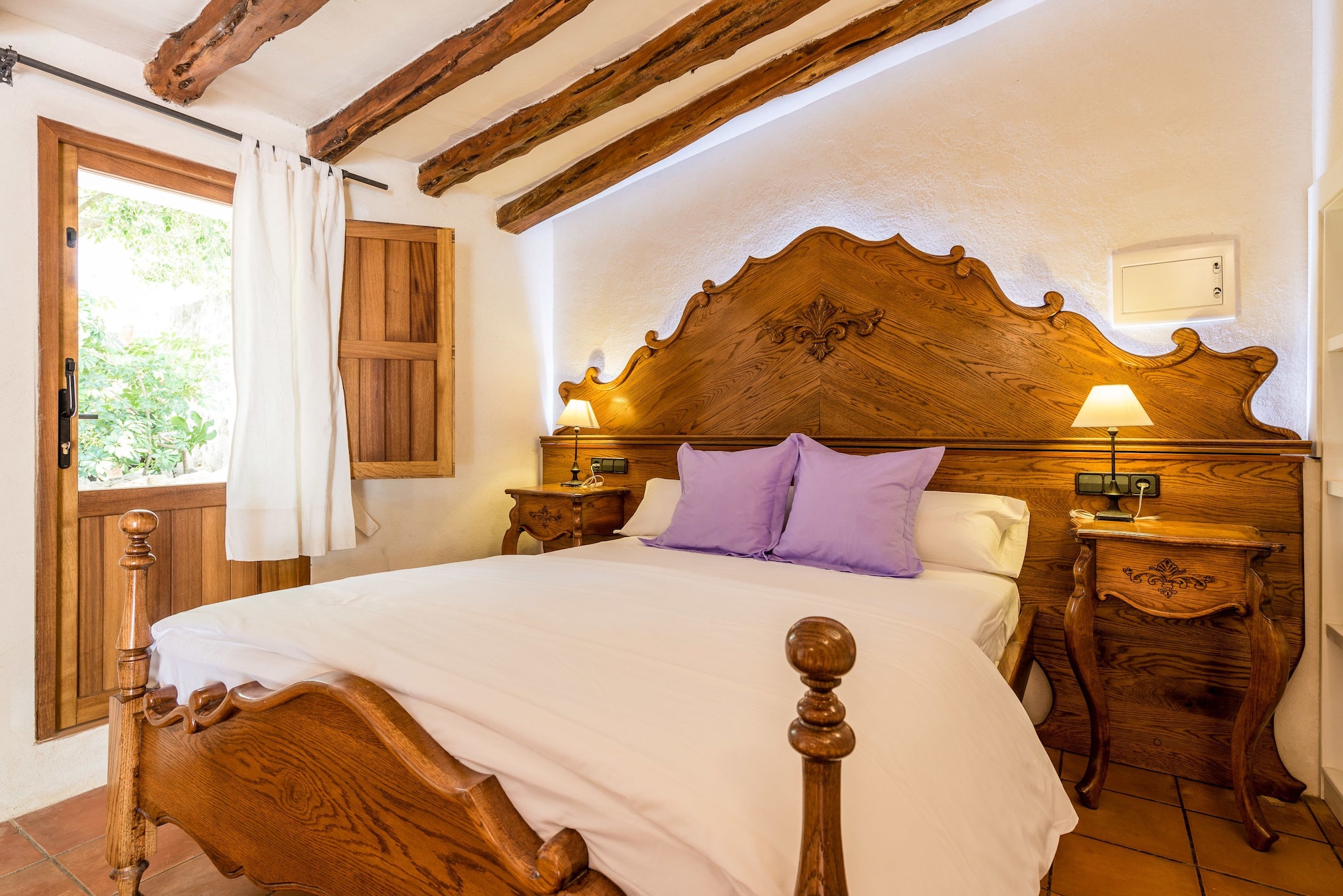 STANDARD, DOUBLE BED