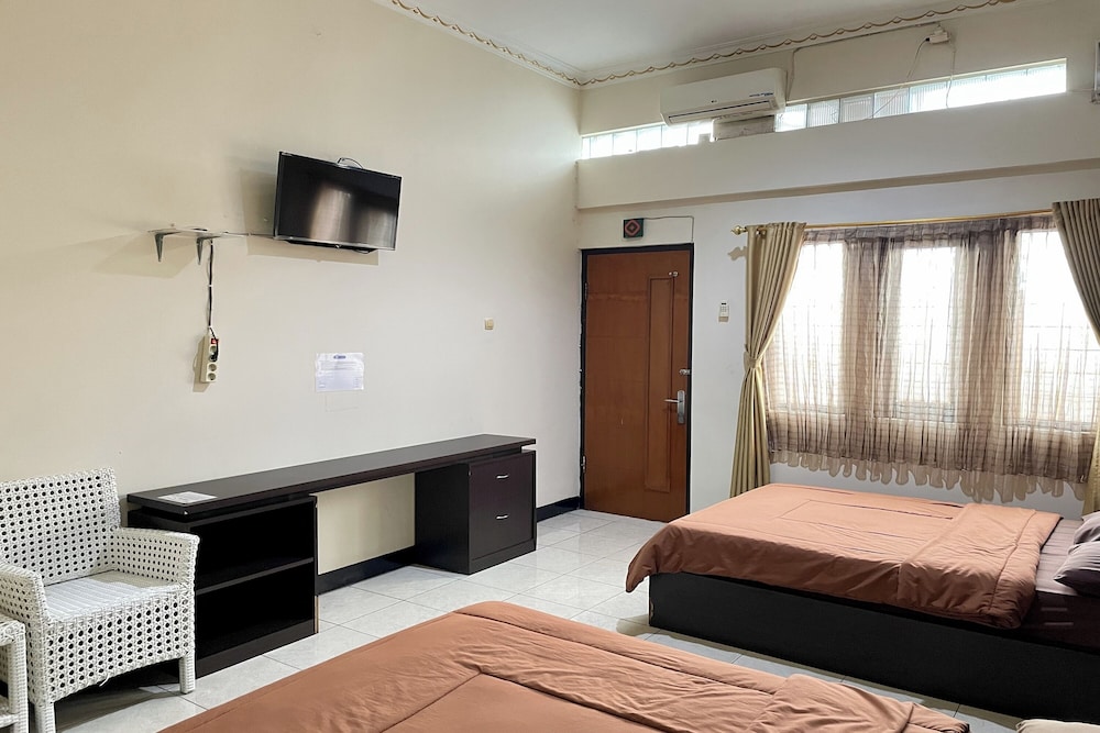 Hotel Ramayana Garut 42/50