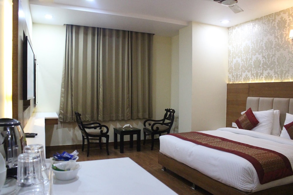 HOTEL GRAND HRIDEY 18/50