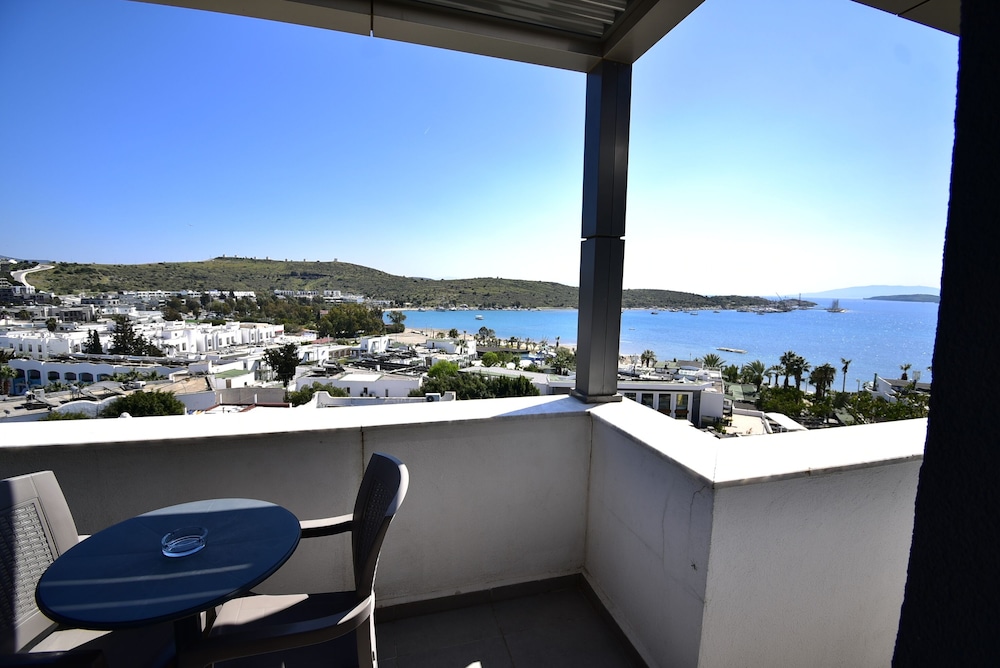 M Suite Hotel 20/50