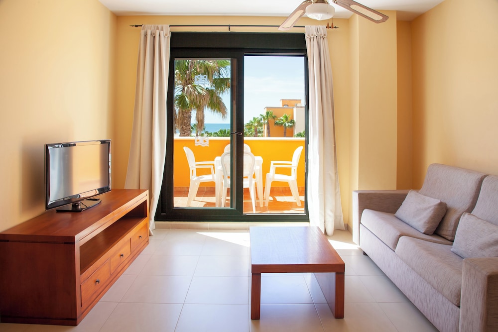 Apartamentos Playamarina 30/50
