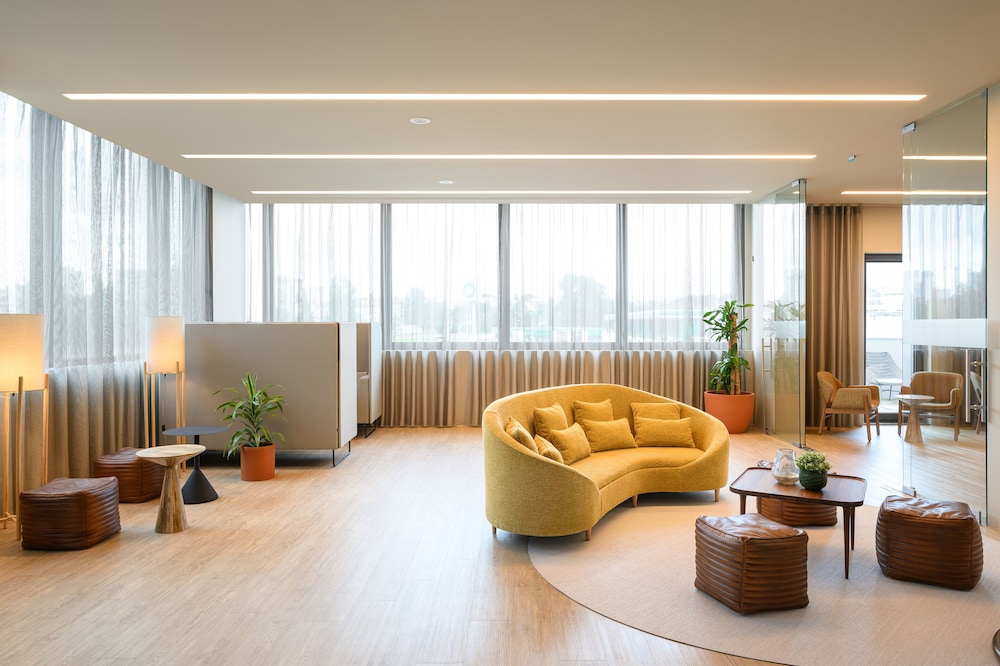 Melia Lisboa Aeroporto 48/73