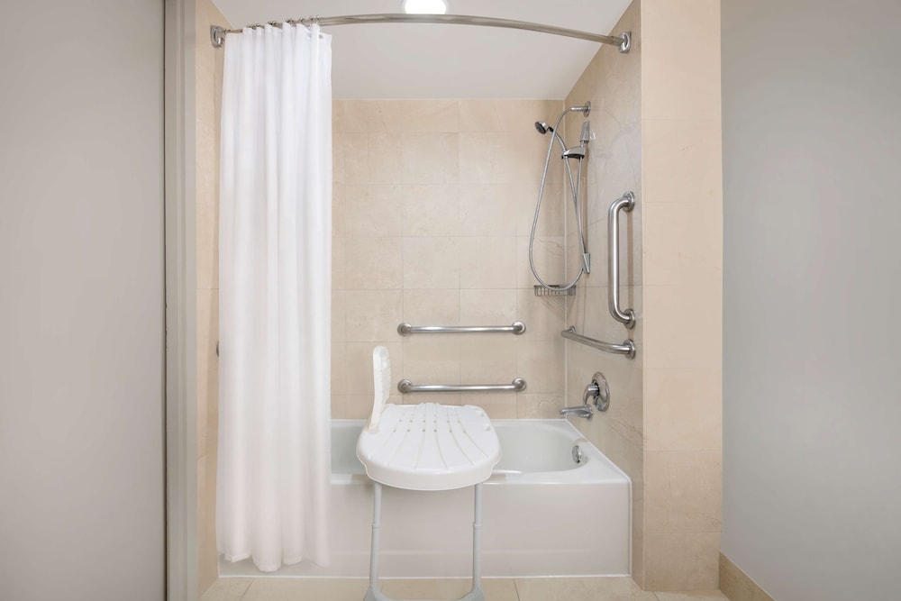 غرفة بسرير كوين لذوي الإعاقة، Hyatt Regency Dulles 4/4