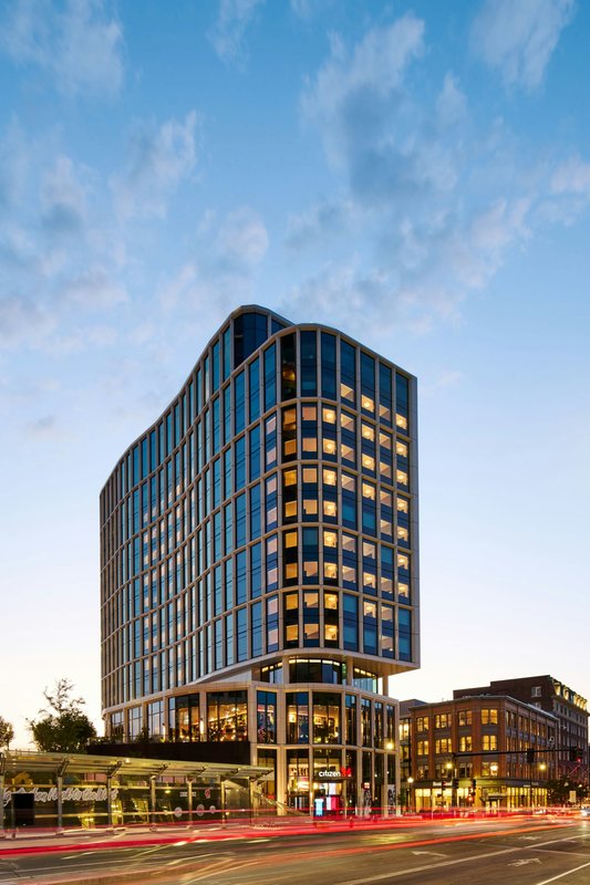 citizenM Boston Back Bay photo2