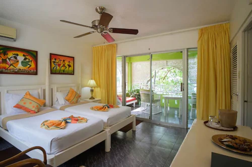 Hibiscus Lodge 36/58