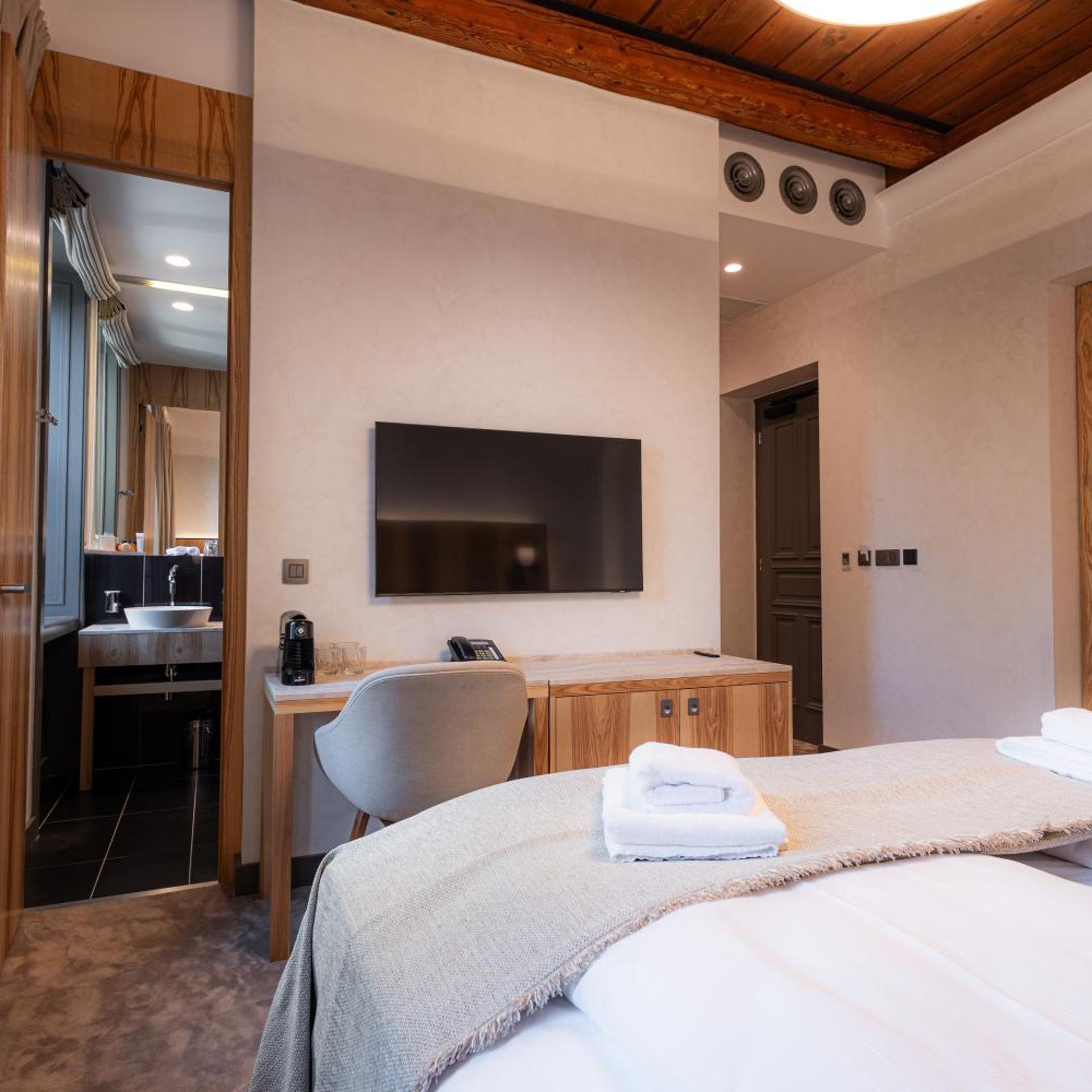 Albrecht Hotel 10/50