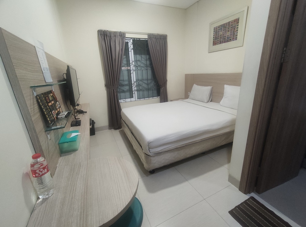 Oyo 115 Portal Residence 20/54