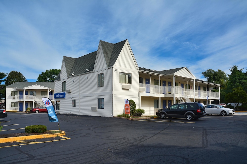 Motel6 Southington, CT - Hartford in SOUTHINGTON - CT