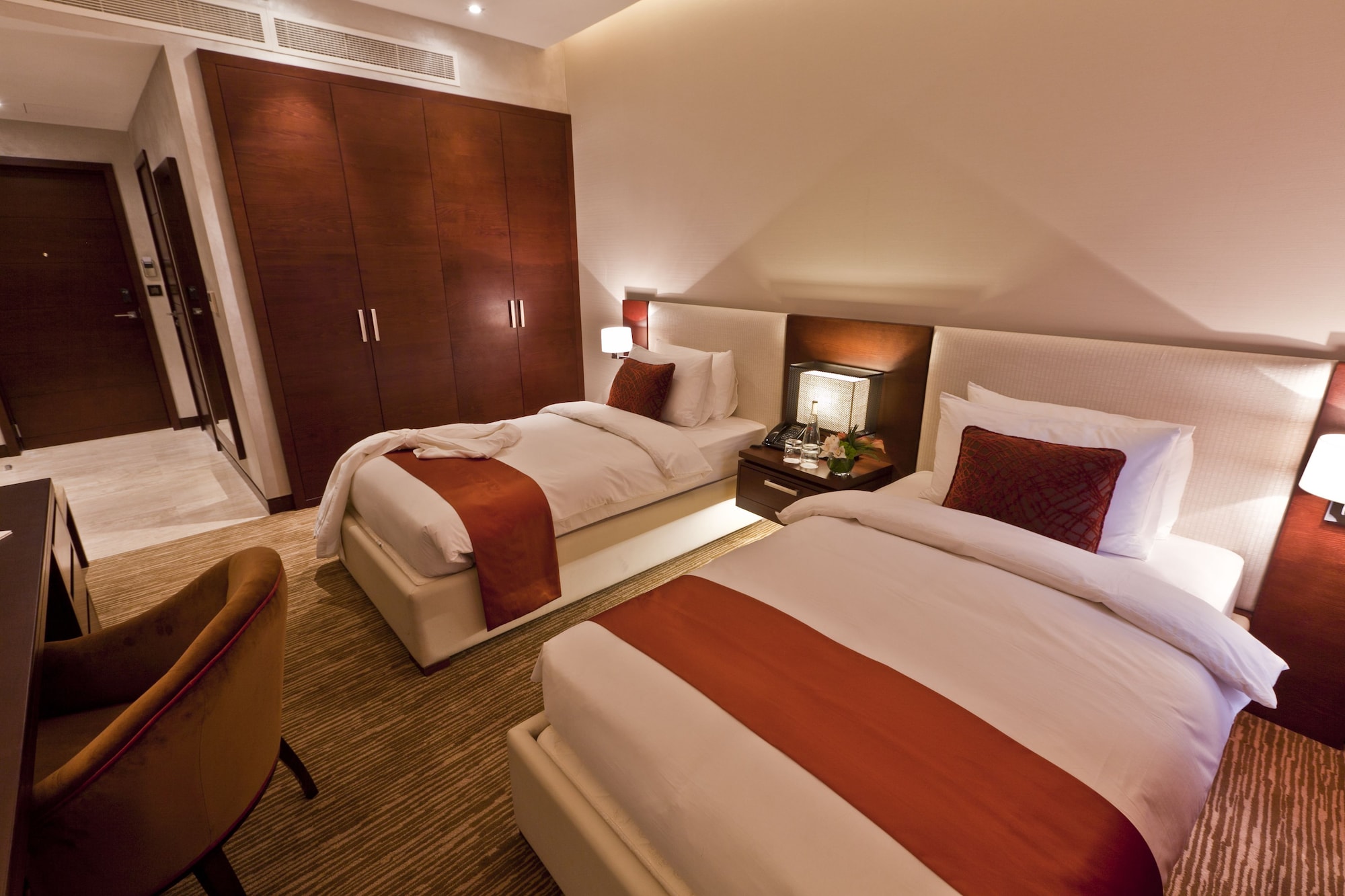 CLASSIC, TWIN BEDS