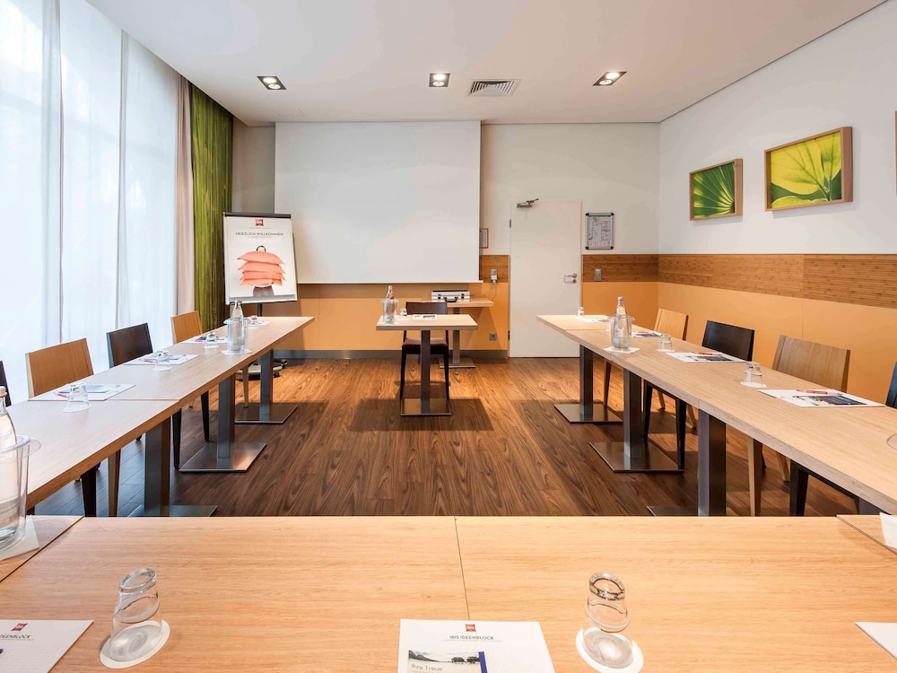 B&B HOTEL Bochum Hbf-Sud 52/56