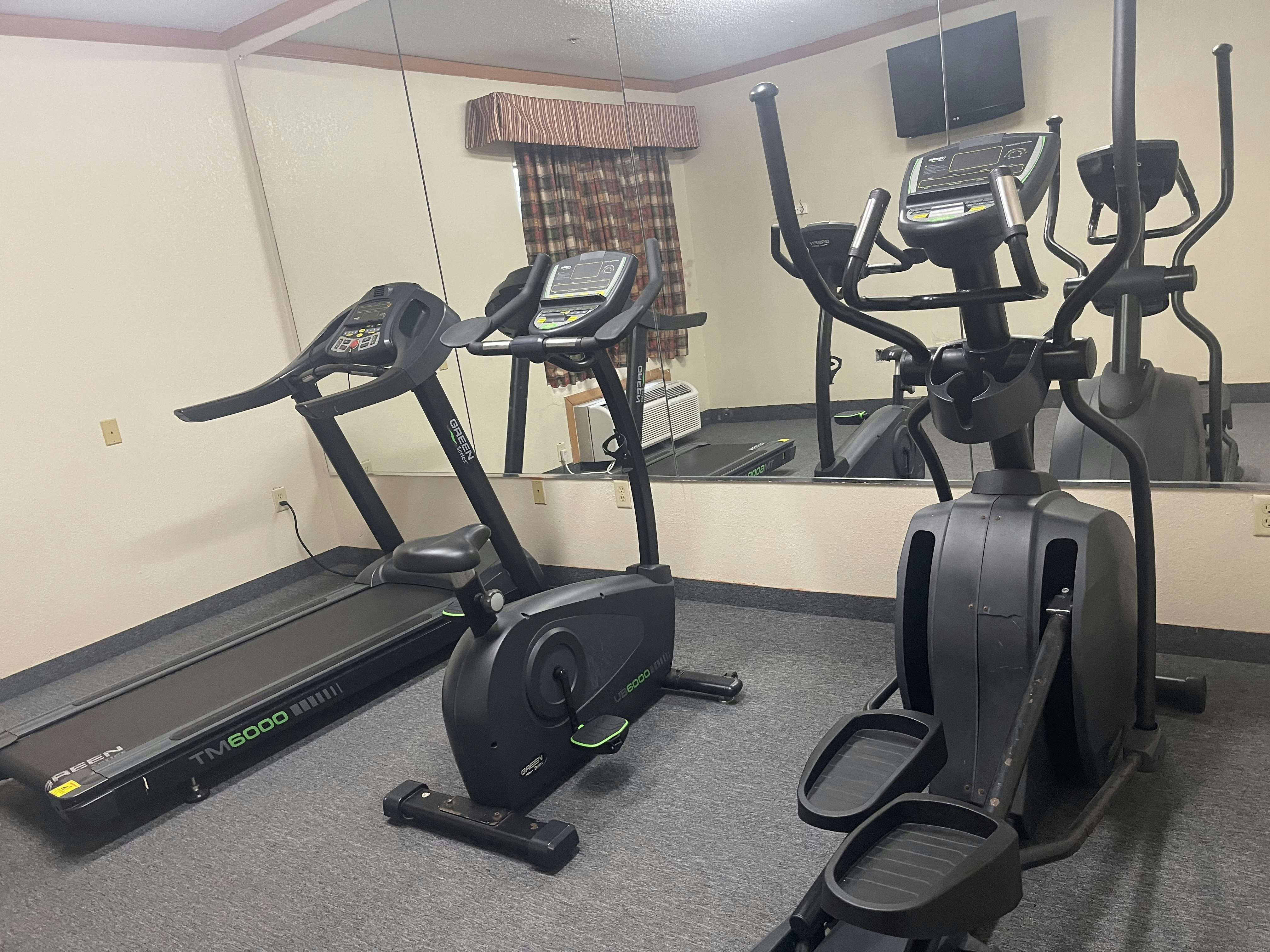 Red Roof Inn & Suites Hinesville 19/37