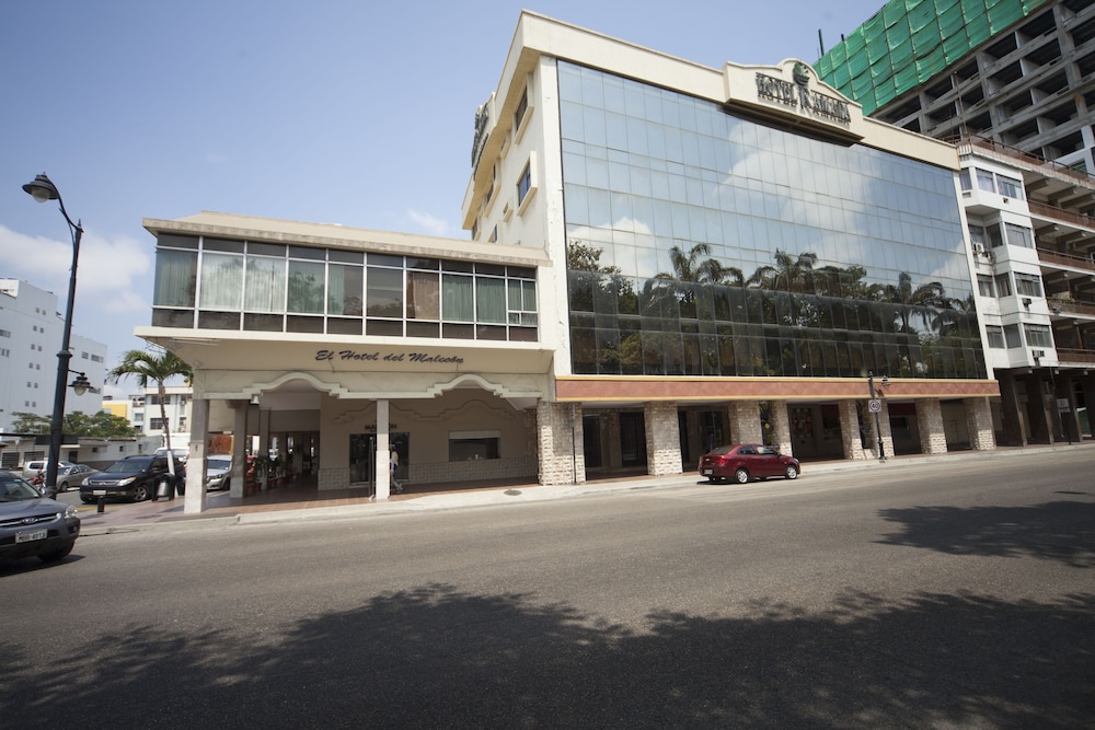 Ramada Hotel Guayaquil 35/45