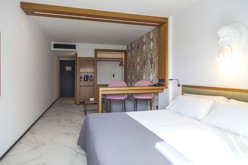 Hotel Stic Urban 18/72