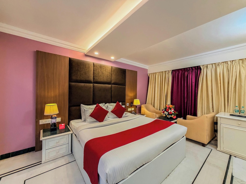 Zip By Spree Hotels Surabi International 21/58