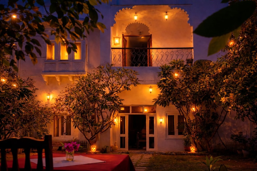 Hibiscus Guest House 38/47