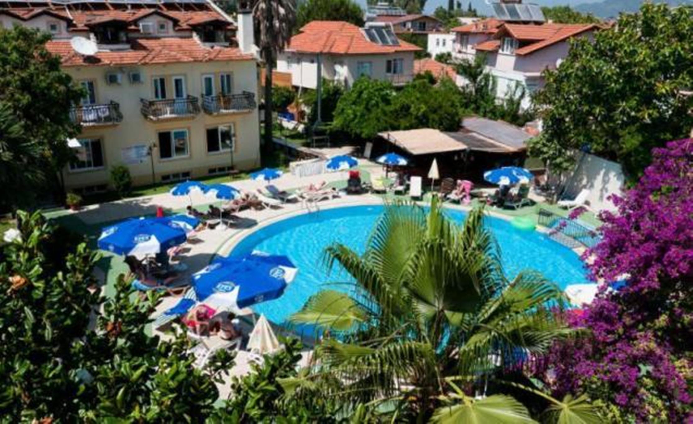 Metin Hotel 25/28